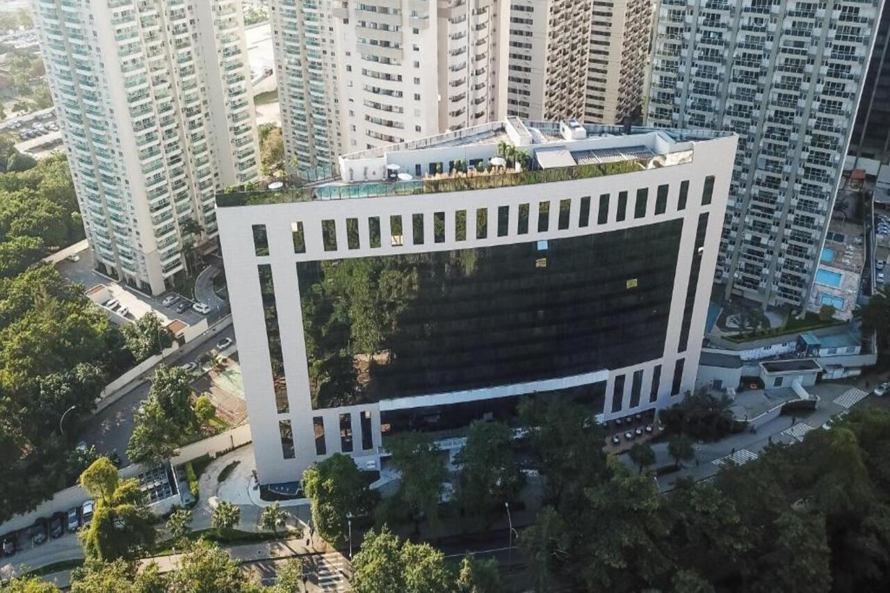 Radisson Rio De Janeiro Barra Otel Dış mekan fotoğraf Aerial view of the building